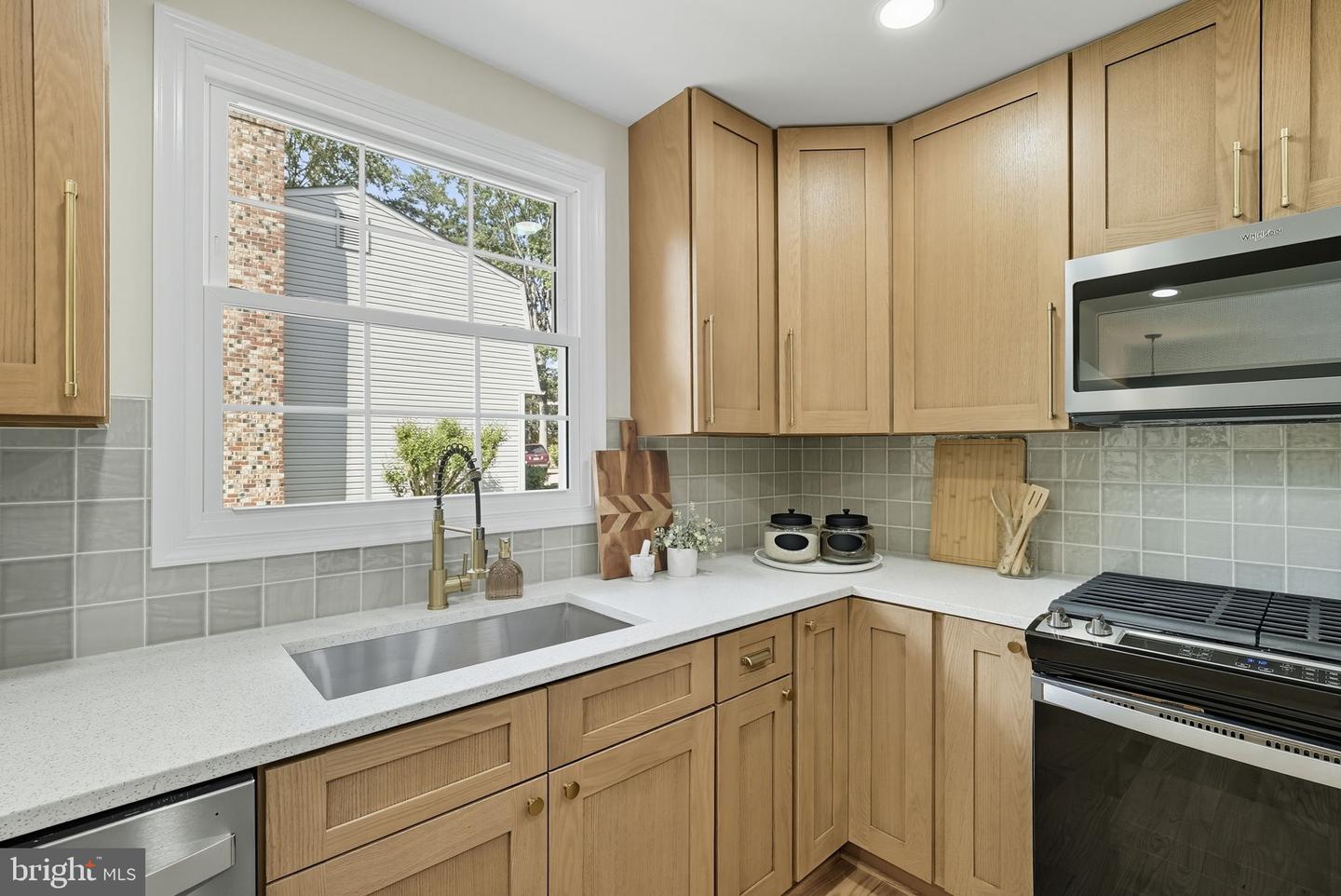 10431 HEADLY CT, FAIRFAX, Virginia 22032, 4 Bedrooms Bedrooms, ,2 BathroomsBathrooms,Residential,For sale,10431 HEADLY CT,VAFX2269170 MLS # VAFX2269170