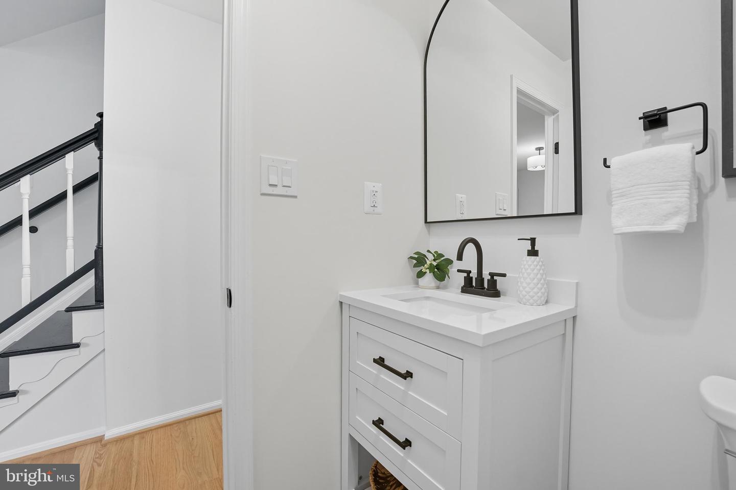10431 HEADLY CT, FAIRFAX, Virginia 22032, 4 Bedrooms Bedrooms, ,2 BathroomsBathrooms,Residential,For sale,10431 HEADLY CT,VAFX2269170 MLS # VAFX2269170