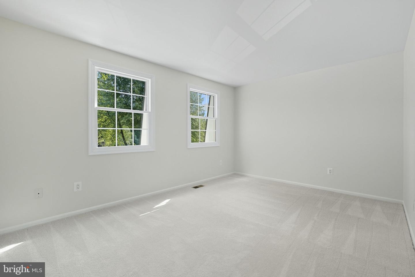 10431 HEADLY CT, FAIRFAX, Virginia 22032, 4 Bedrooms Bedrooms, ,2 BathroomsBathrooms,Residential,For sale,10431 HEADLY CT,VAFX2269170 MLS # VAFX2269170