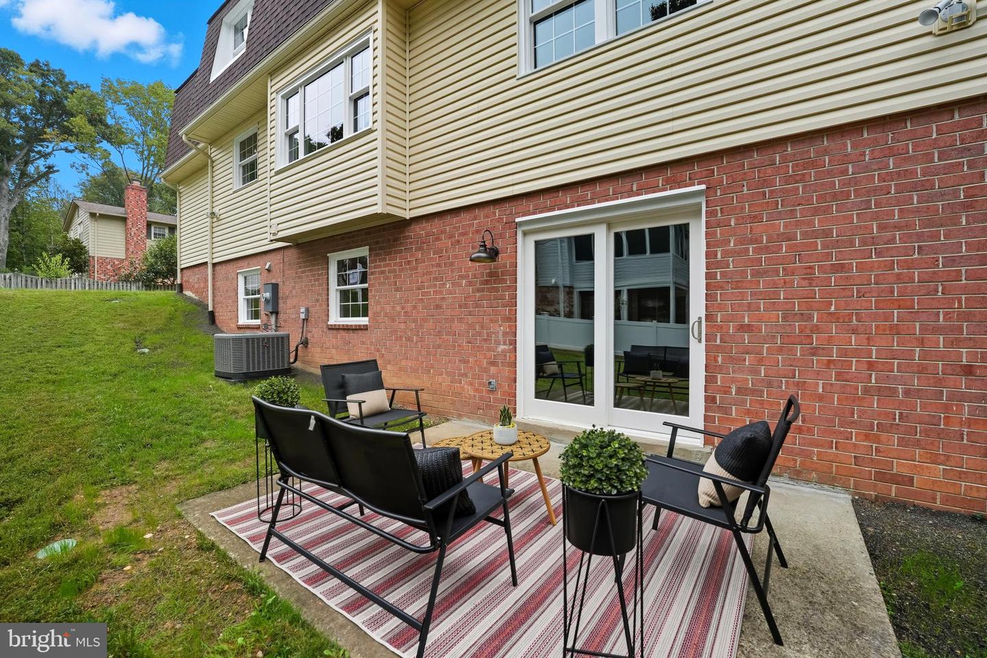 10431 HEADLY CT, FAIRFAX, Virginia 22032, 4 Bedrooms Bedrooms, ,2 BathroomsBathrooms,Residential,For sale,10431 HEADLY CT,VAFX2269170 MLS # VAFX2269170