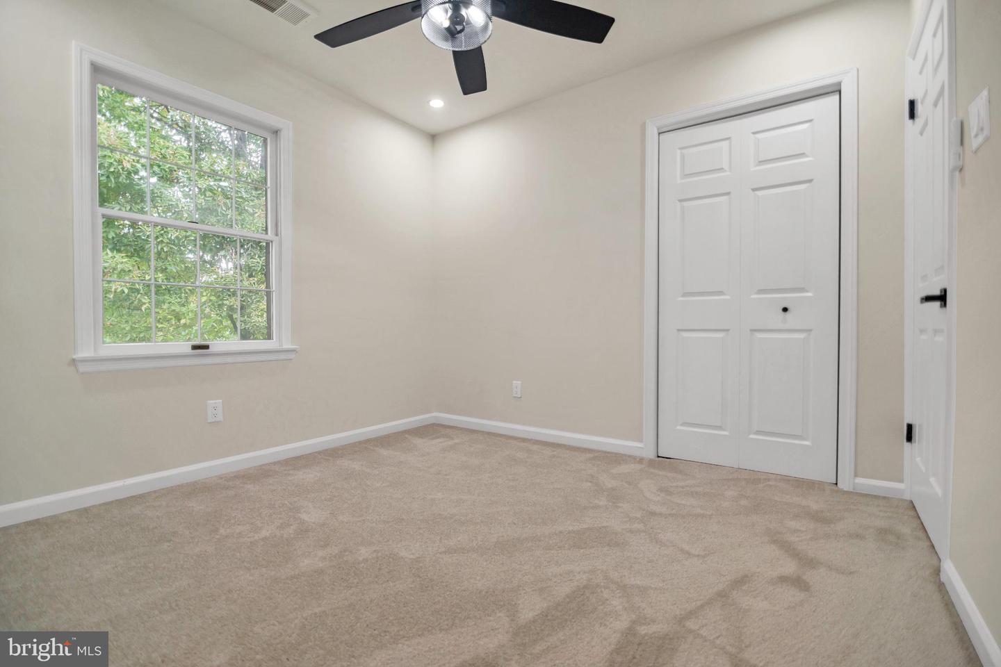 5809 SHANA PL, BURKE, Virginia 22015, 3 Bedrooms Bedrooms, 7 Rooms Rooms,3 BathroomsBathrooms,Residential,For sale,5809 SHANA PL,VAFX2269254 MLS # VAFX2269254