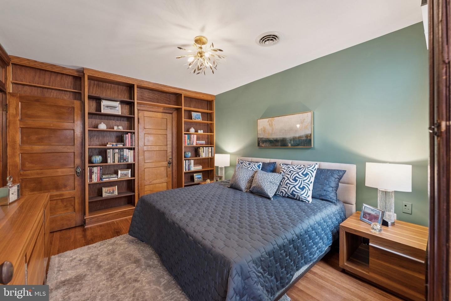 414 7TH ST NE, WASHINGTON, District Of Columbia 20002, 3 Bedrooms Bedrooms, ,2 BathroomsBathrooms,Residential,For sale,414 7TH ST NE,DCDC2224136 MLS # DCDC2224136