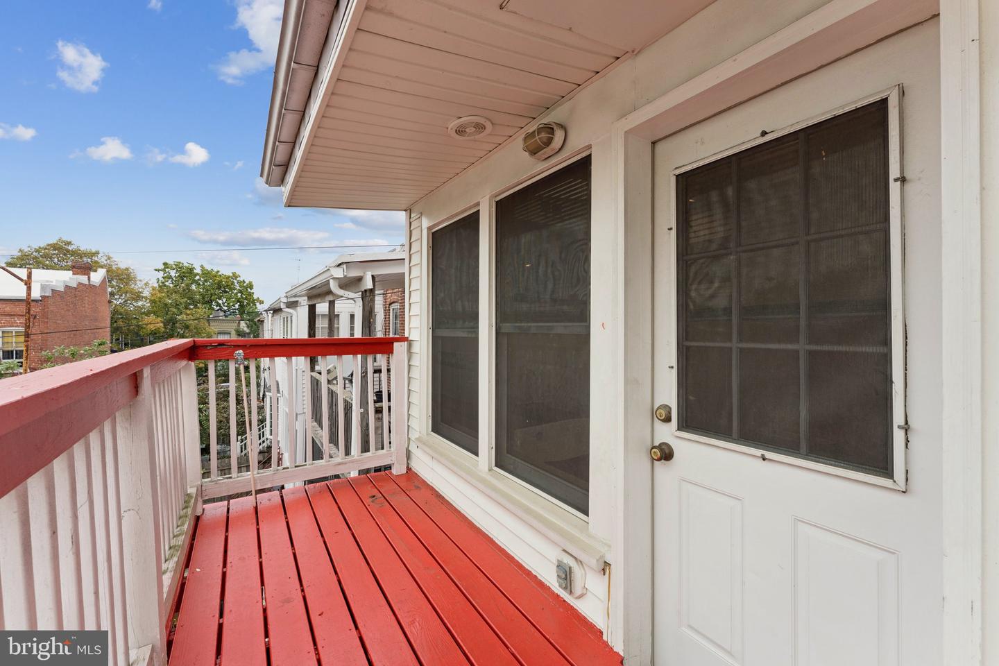 414 7TH ST NE, WASHINGTON, District Of Columbia 20002, 3 Bedrooms Bedrooms, ,2 BathroomsBathrooms,Residential,For sale,414 7TH ST NE,DCDC2224136 MLS # DCDC2224136
