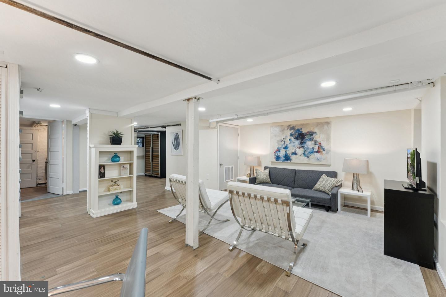 414 7TH ST NE, WASHINGTON, District Of Columbia 20002, 3 Bedrooms Bedrooms, ,2 BathroomsBathrooms,Residential,For sale,414 7TH ST NE,DCDC2224136 MLS # DCDC2224136
