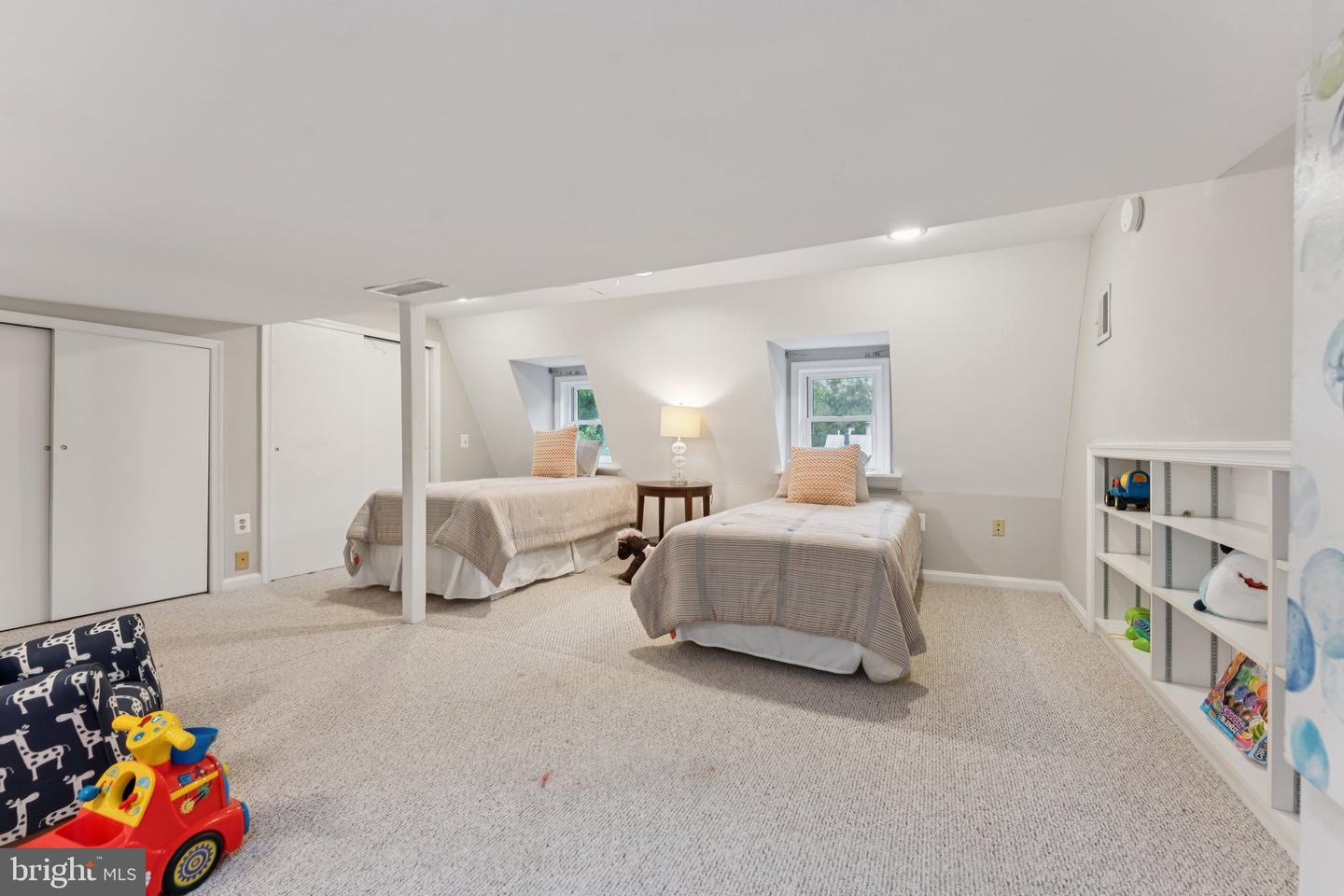 414 7TH ST NE, WASHINGTON, District Of Columbia 20002, 3 Bedrooms Bedrooms, ,2 BathroomsBathrooms,Residential,For sale,414 7TH ST NE,DCDC2224136 MLS # DCDC2224136