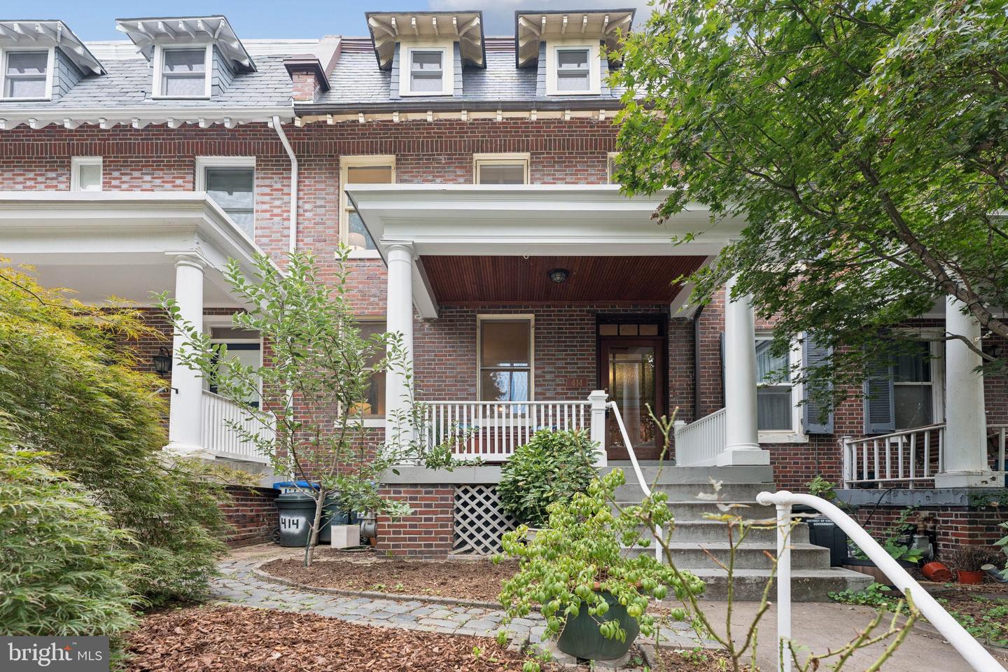 414 7TH ST NE, WASHINGTON, District Of Columbia 20002, 3 Bedrooms Bedrooms, ,2 BathroomsBathrooms,Residential,For sale,414 7TH ST NE,DCDC2224136 MLS # DCDC2224136