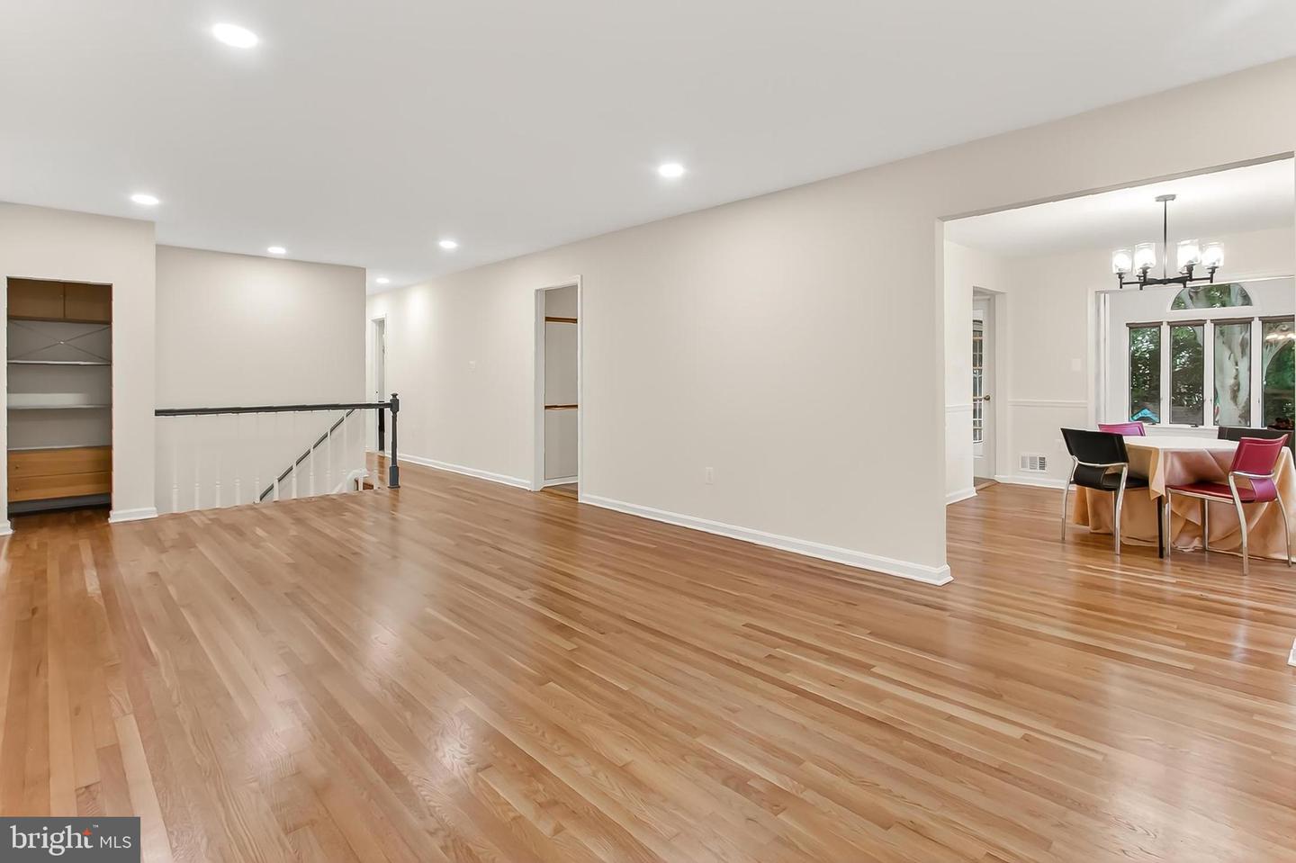 5112 CLINTON RD, ALEXANDRIA, Virginia 22312, 3 Bedrooms Bedrooms, 8 Rooms Rooms,2 BathroomsBathrooms,Residential,For sale,5112 CLINTON RD,VAFX2269286 MLS # VAFX2269286