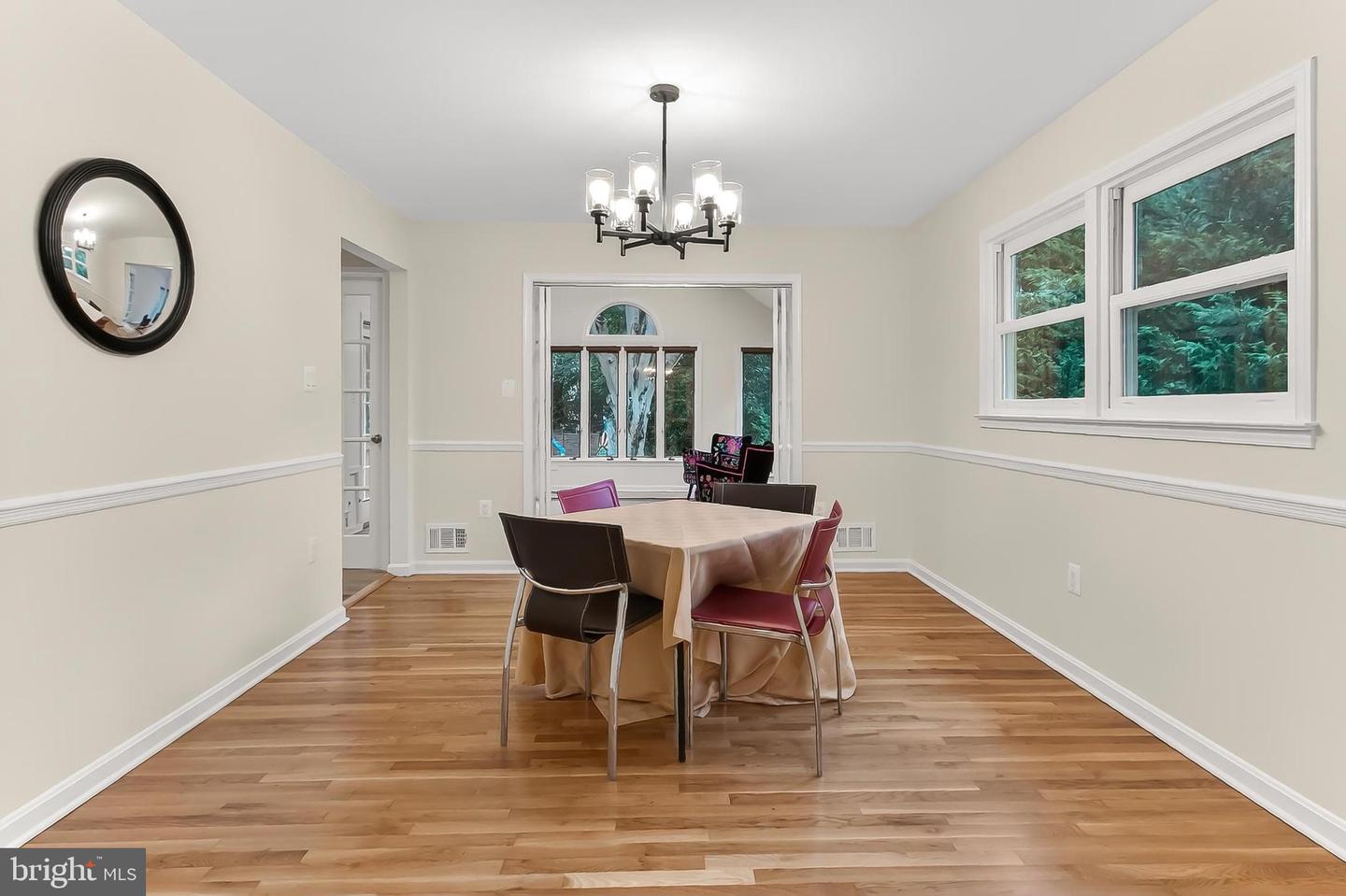 5112 CLINTON RD, ALEXANDRIA, Virginia 22312, 3 Bedrooms Bedrooms, 8 Rooms Rooms,2 BathroomsBathrooms,Residential,For sale,5112 CLINTON RD,VAFX2269286 MLS # VAFX2269286
