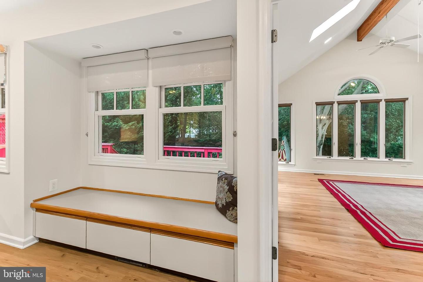 5112 CLINTON RD, ALEXANDRIA, Virginia 22312, 3 Bedrooms Bedrooms, 8 Rooms Rooms,2 BathroomsBathrooms,Residential,For sale,5112 CLINTON RD,VAFX2269286 MLS # VAFX2269286