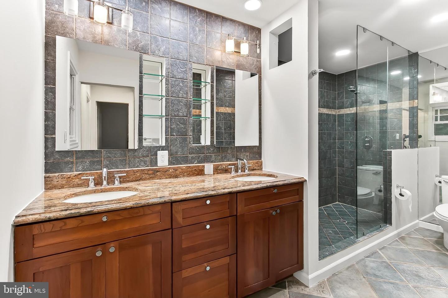 5112 CLINTON RD, ALEXANDRIA, Virginia 22312, 3 Bedrooms Bedrooms, 8 Rooms Rooms,2 BathroomsBathrooms,Residential,For sale,5112 CLINTON RD,VAFX2269286 MLS # VAFX2269286