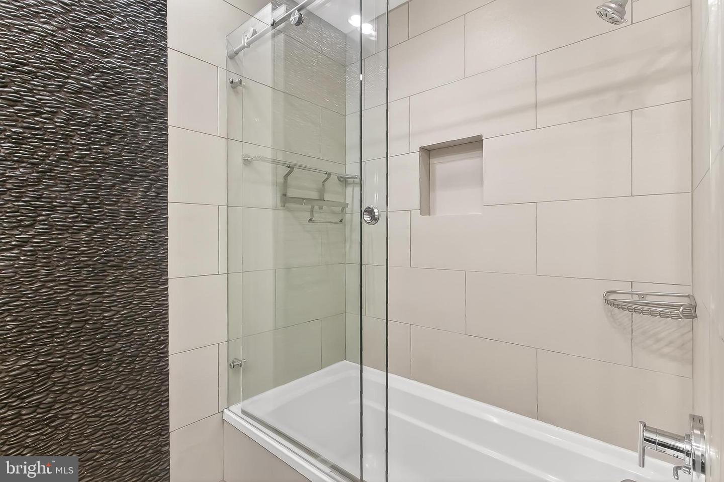 5112 CLINTON RD, ALEXANDRIA, Virginia 22312, 3 Bedrooms Bedrooms, 8 Rooms Rooms,2 BathroomsBathrooms,Residential,For sale,5112 CLINTON RD,VAFX2269286 MLS # VAFX2269286