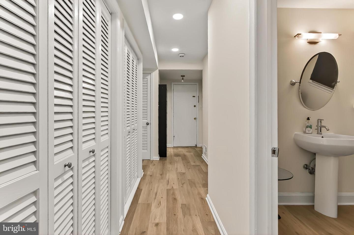 5112 CLINTON RD, ALEXANDRIA, Virginia 22312, 3 Bedrooms Bedrooms, 8 Rooms Rooms,2 BathroomsBathrooms,Residential,For sale,5112 CLINTON RD,VAFX2269286 MLS # VAFX2269286