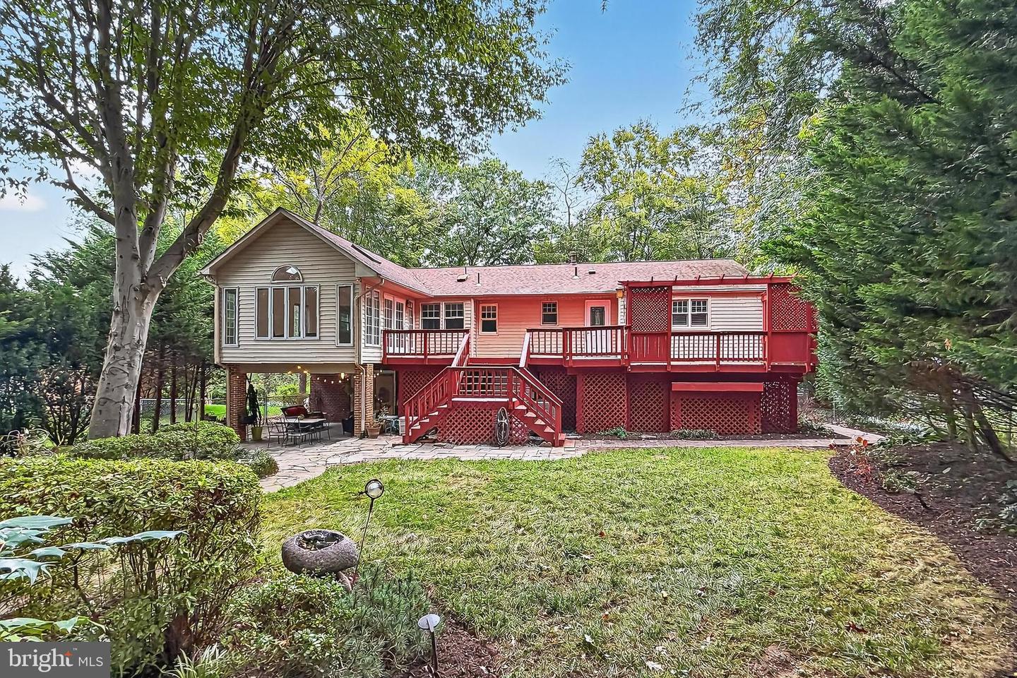 5112 CLINTON RD, ALEXANDRIA, Virginia 22312, 3 Bedrooms Bedrooms, 8 Rooms Rooms,2 BathroomsBathrooms,Residential,For sale,5112 CLINTON RD,VAFX2269286 MLS # VAFX2269286