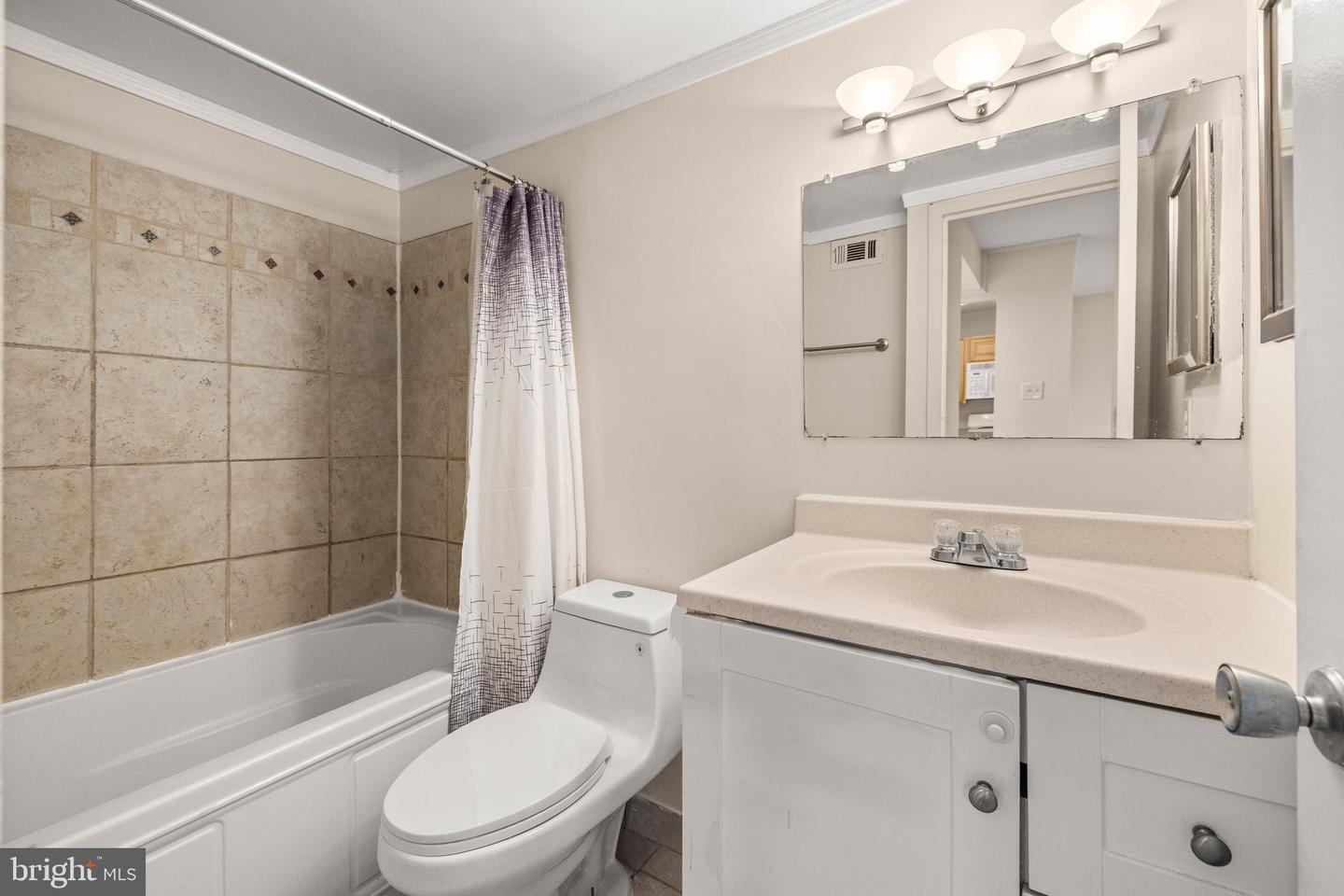 3100 S MANCHESTER ST #813, FALLS CHURCH, Virginia 22044, 1 Bedroom Bedrooms, ,1 BathroomBathrooms,Residential,For sale,3100 S MANCHESTER ST #813,VAFX2269288 MLS # VAFX2269288