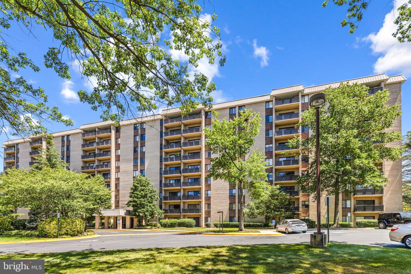 3100 S MANCHESTER ST #813, FALLS CHURCH, Virginia 22044, 1 Bedroom Bedrooms, ,1 BathroomBathrooms,Residential,For sale,3100 S MANCHESTER ST #813,VAFX2269288 MLS # VAFX2269288