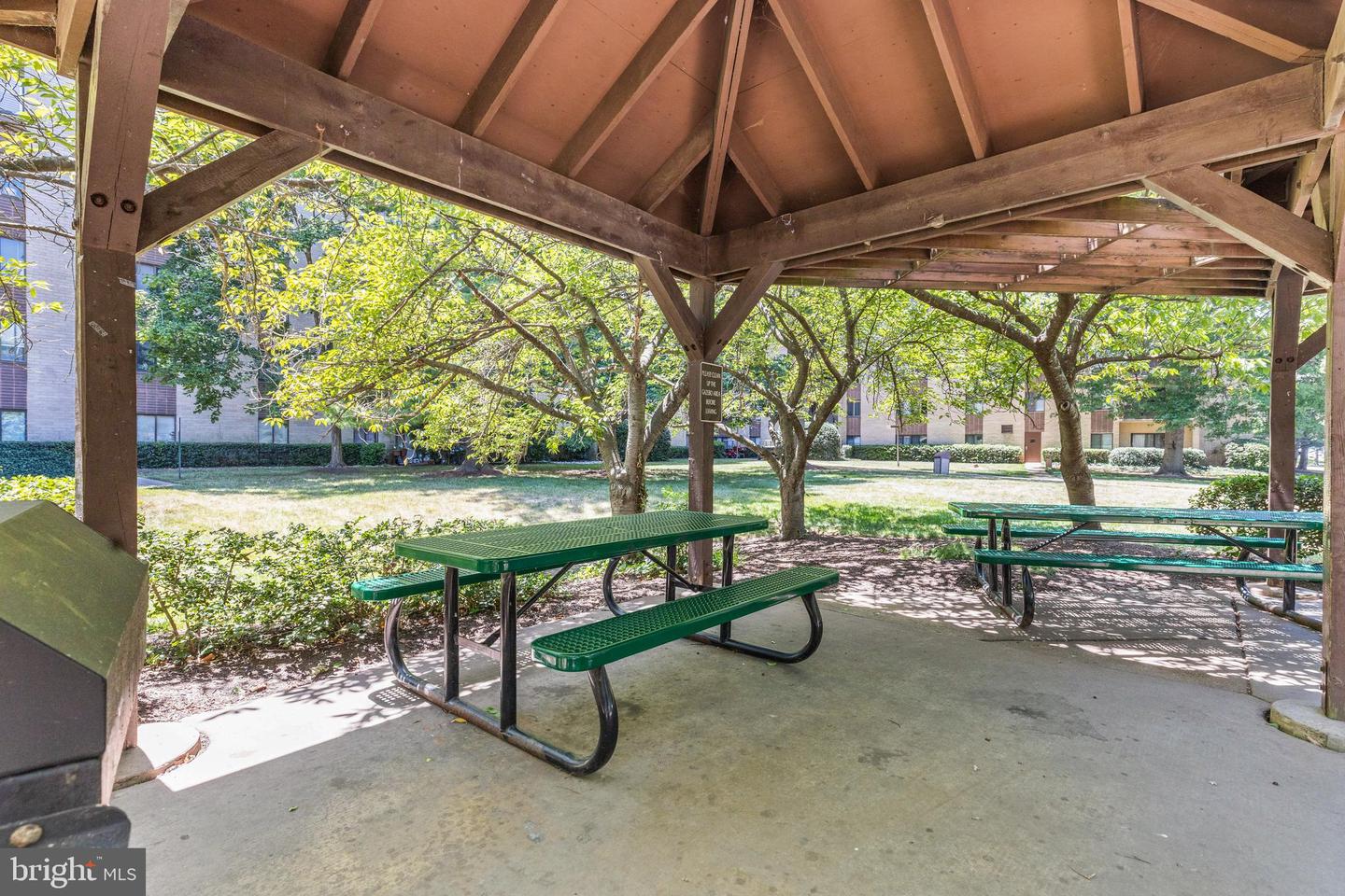 3100 S MANCHESTER ST #813, FALLS CHURCH, Virginia 22044, 1 Bedroom Bedrooms, ,1 BathroomBathrooms,Residential,For sale,3100 S MANCHESTER ST #813,VAFX2269288 MLS # VAFX2269288