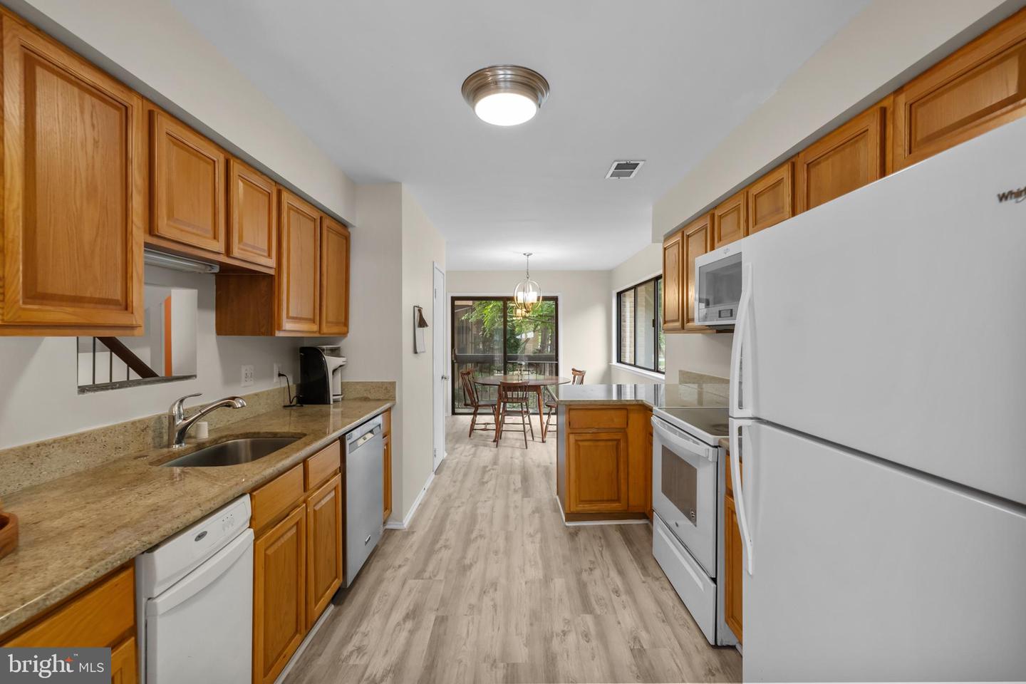 9068 BLARNEY STONE DR, SPRINGFIELD, Virginia 22152, 3 Bedrooms Bedrooms, ,3 BathroomsBathrooms,Residential,For sale,9068 BLARNEY STONE DR,VAFX2269298 MLS # VAFX2269298