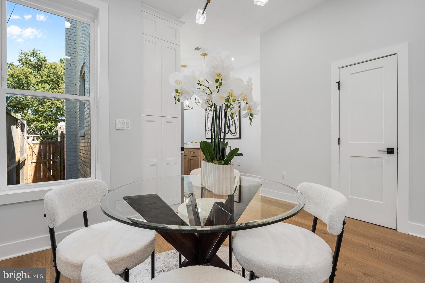 916 NE C ST NE, WASHINGTON, District Of Columbia 20002, 5 Bedrooms Bedrooms, 5 Rooms Rooms,3 BathroomsBathrooms,Residential,For sale,916 NE C ST NE,DCDC2224212 MLS # DCDC2224212