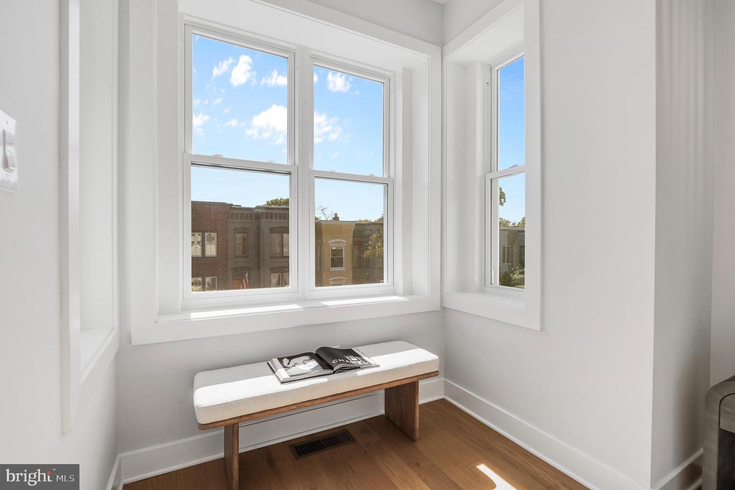 916 NE C ST NE, WASHINGTON, District Of Columbia 20002, 5 Bedrooms Bedrooms, 5 Rooms Rooms,3 BathroomsBathrooms,Residential,For sale,916 NE C ST NE,DCDC2224212 MLS # DCDC2224212