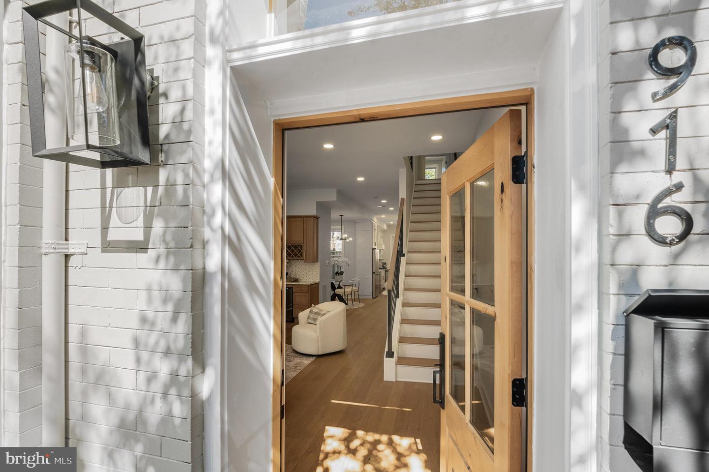 916 NE C ST NE, WASHINGTON, District Of Columbia 20002, 5 Bedrooms Bedrooms, 5 Rooms Rooms,3 BathroomsBathrooms,Residential,For sale,916 NE C ST NE,DCDC2224212 MLS # DCDC2224212