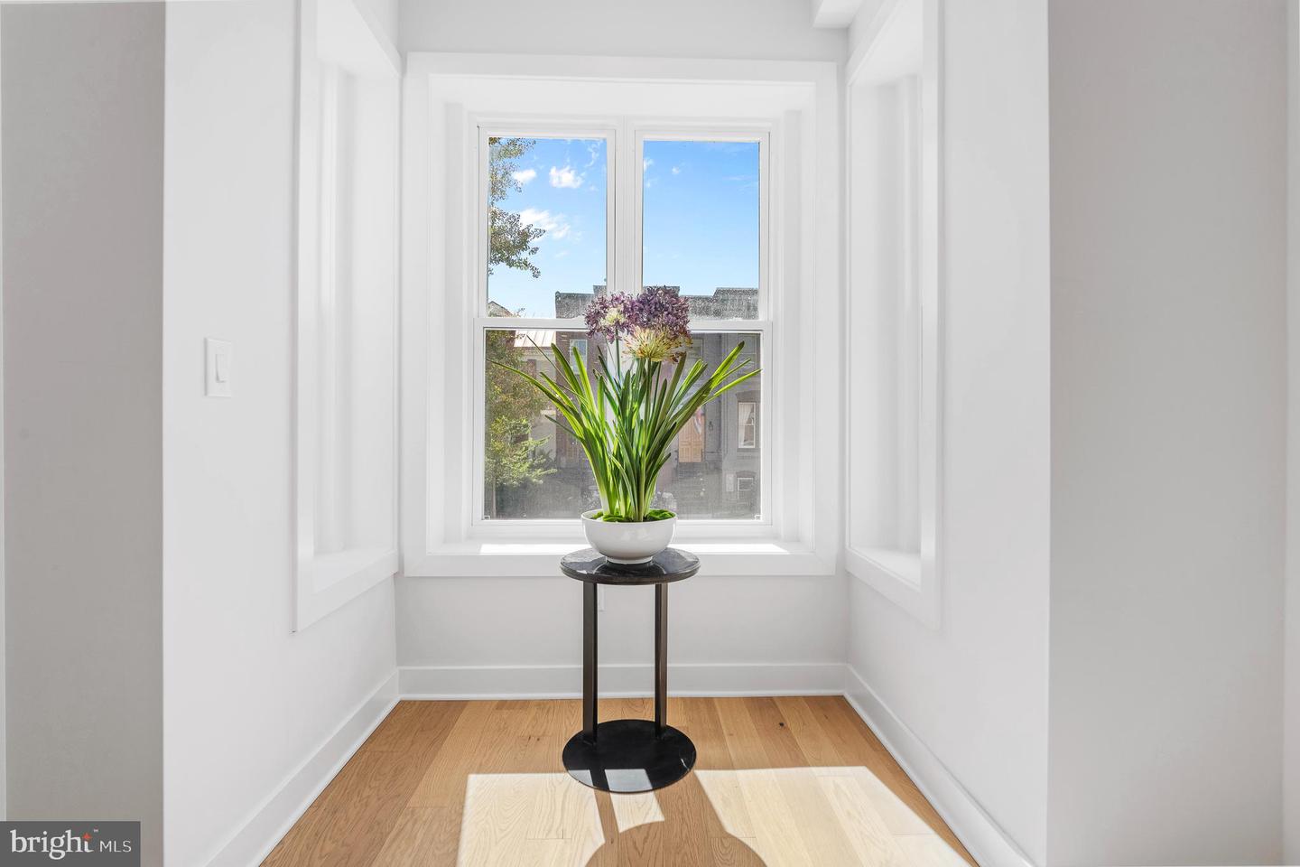 916 NE C ST NE, WASHINGTON, District Of Columbia 20002, 5 Bedrooms Bedrooms, 5 Rooms Rooms,3 BathroomsBathrooms,Residential,For sale,916 NE C ST NE,DCDC2224212 MLS # DCDC2224212