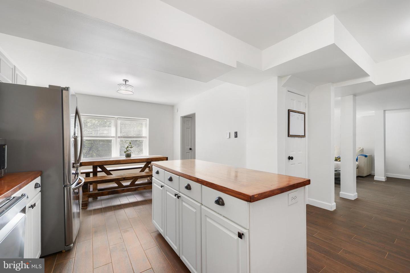 19558 LOUDOUN ORCHARD RD, LEESBURG, Virginia 20175, 3 Bedrooms Bedrooms, ,2 BathroomsBathrooms,Residential,For sale,19558 LOUDOUN ORCHARD RD,VALO2107672 MLS # VALO2107672