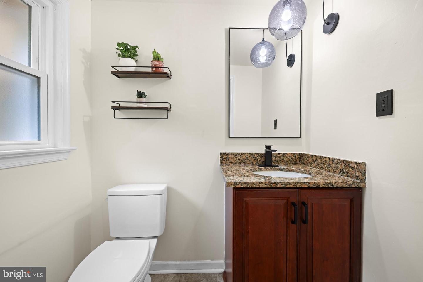 19558 LOUDOUN ORCHARD RD, LEESBURG, Virginia 20175, 3 Bedrooms Bedrooms, ,2 BathroomsBathrooms,Residential,For sale,19558 LOUDOUN ORCHARD RD,VALO2107672 MLS # VALO2107672
