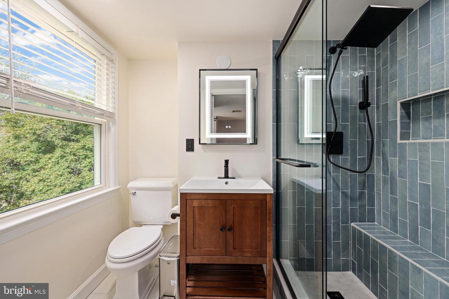 19558 LOUDOUN ORCHARD RD, LEESBURG, Virginia 20175, 3 Bedrooms Bedrooms, ,2 BathroomsBathrooms,Residential,For sale,19558 LOUDOUN ORCHARD RD,VALO2107672 MLS # VALO2107672