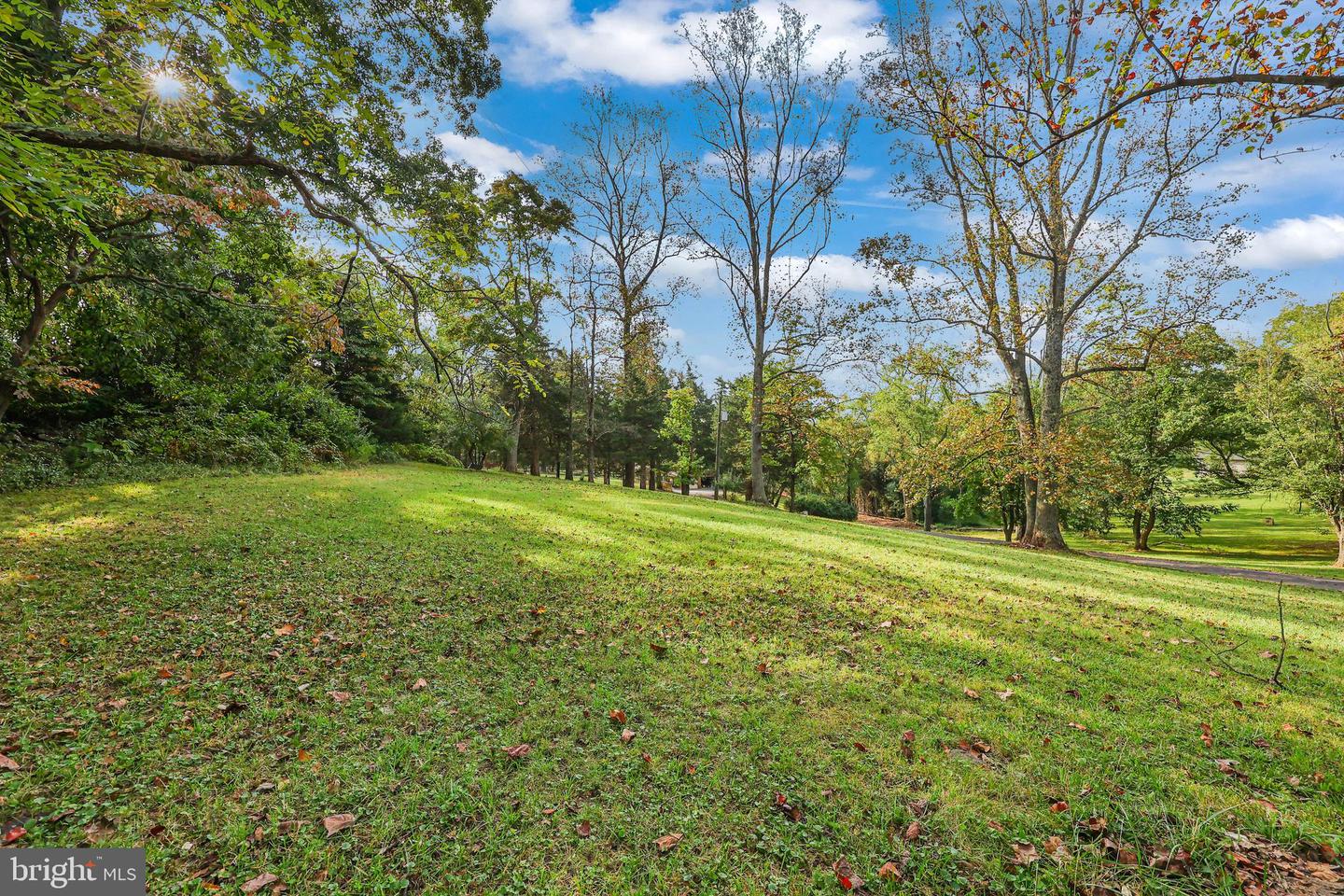 19558 LOUDOUN ORCHARD RD, LEESBURG, Virginia 20175, 3 Bedrooms Bedrooms, ,2 BathroomsBathrooms,Residential,For sale,19558 LOUDOUN ORCHARD RD,VALO2107672 MLS # VALO2107672
