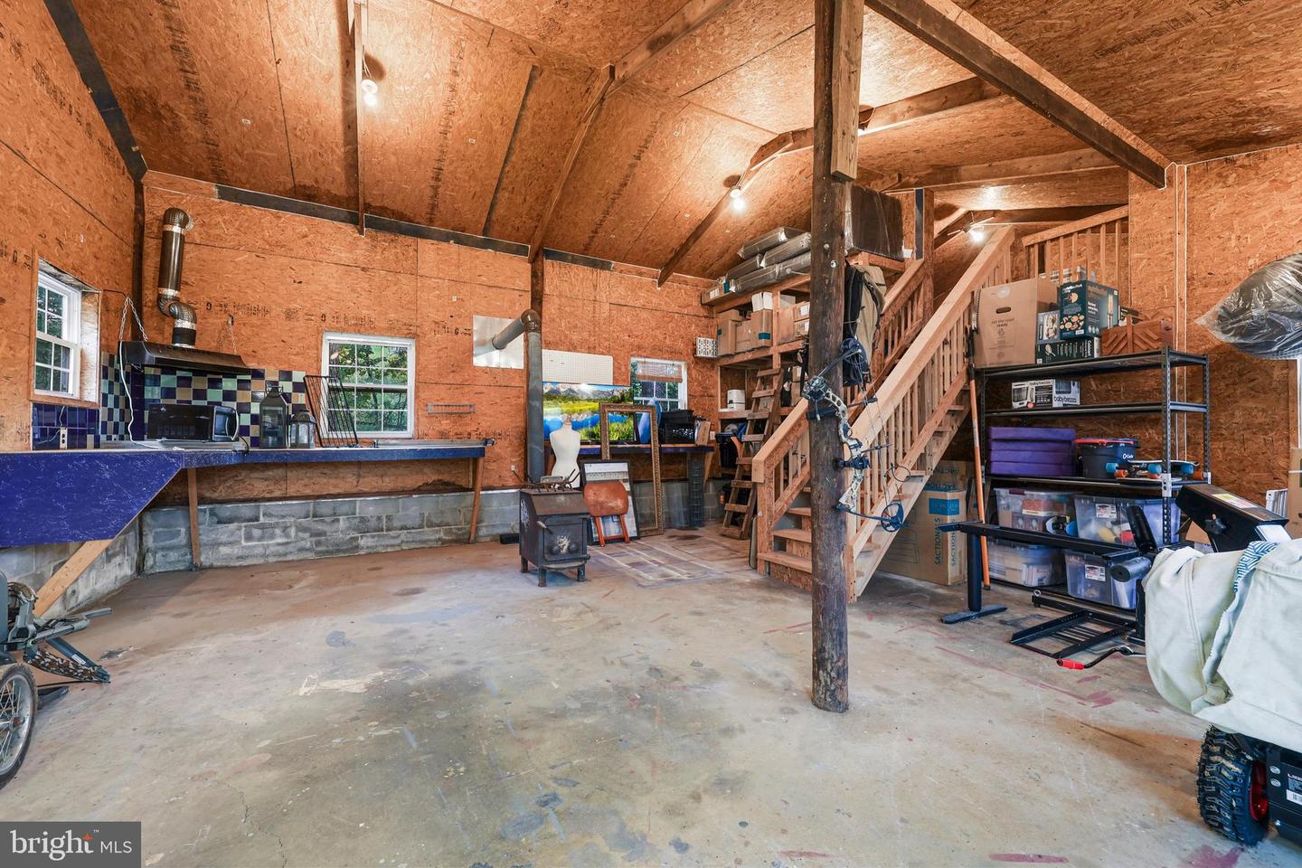19558 LOUDOUN ORCHARD RD, LEESBURG, Virginia 20175, 3 Bedrooms Bedrooms, ,2 BathroomsBathrooms,Residential,For sale,19558 LOUDOUN ORCHARD RD,VALO2107672 MLS # VALO2107672