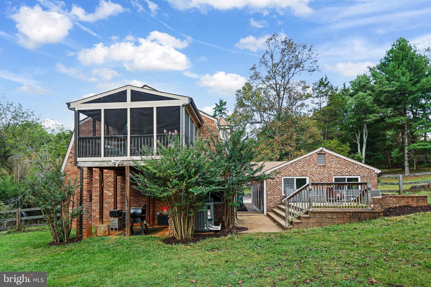 19558 LOUDOUN ORCHARD RD, LEESBURG, Virginia 20175, 3 Bedrooms Bedrooms, ,2 BathroomsBathrooms,Residential,For sale,19558 LOUDOUN ORCHARD RD,VALO2107672 MLS # VALO2107672