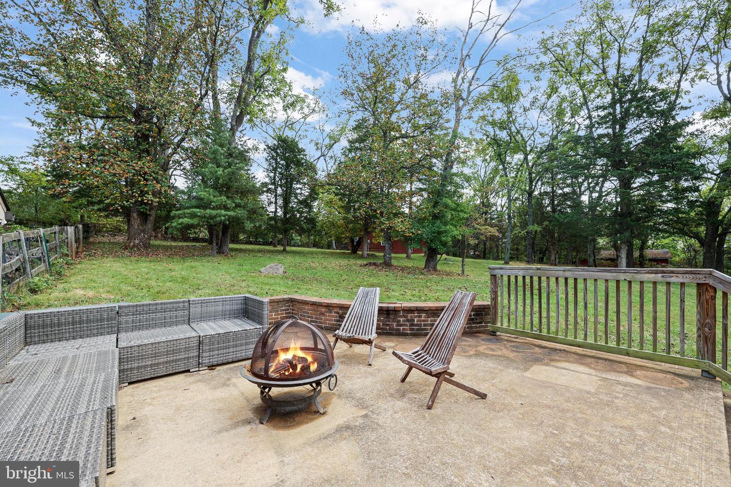 19558 LOUDOUN ORCHARD RD, LEESBURG, Virginia 20175, 3 Bedrooms Bedrooms, ,2 BathroomsBathrooms,Residential,For sale,19558 LOUDOUN ORCHARD RD,VALO2107672 MLS # VALO2107672