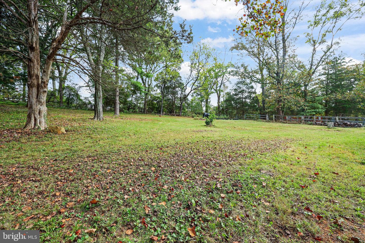19558 LOUDOUN ORCHARD RD, LEESBURG, Virginia 20175, 3 Bedrooms Bedrooms, ,2 BathroomsBathrooms,Residential,For sale,19558 LOUDOUN ORCHARD RD,VALO2107672 MLS # VALO2107672