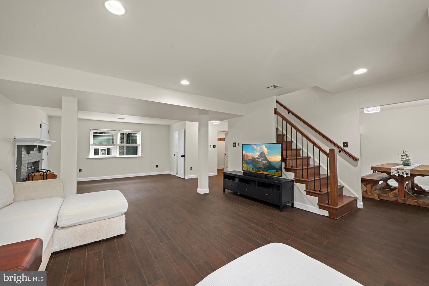 19558 LOUDOUN ORCHARD RD, LEESBURG, Virginia 20175, 3 Bedrooms Bedrooms, ,2 BathroomsBathrooms,Residential,For sale,19558 LOUDOUN ORCHARD RD,VALO2107672 MLS # VALO2107672