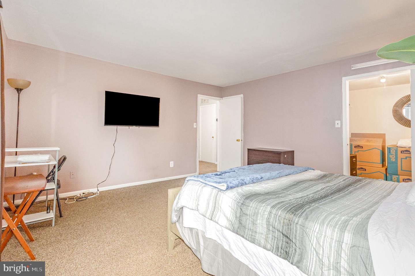 9816 HAGEL CIR, LORTON, Virginia 22079, 3 Bedrooms Bedrooms, ,2 BathroomsBathrooms,Residential,For sale,9816 HAGEL CIR,VAFX2269400 MLS # VAFX2269400