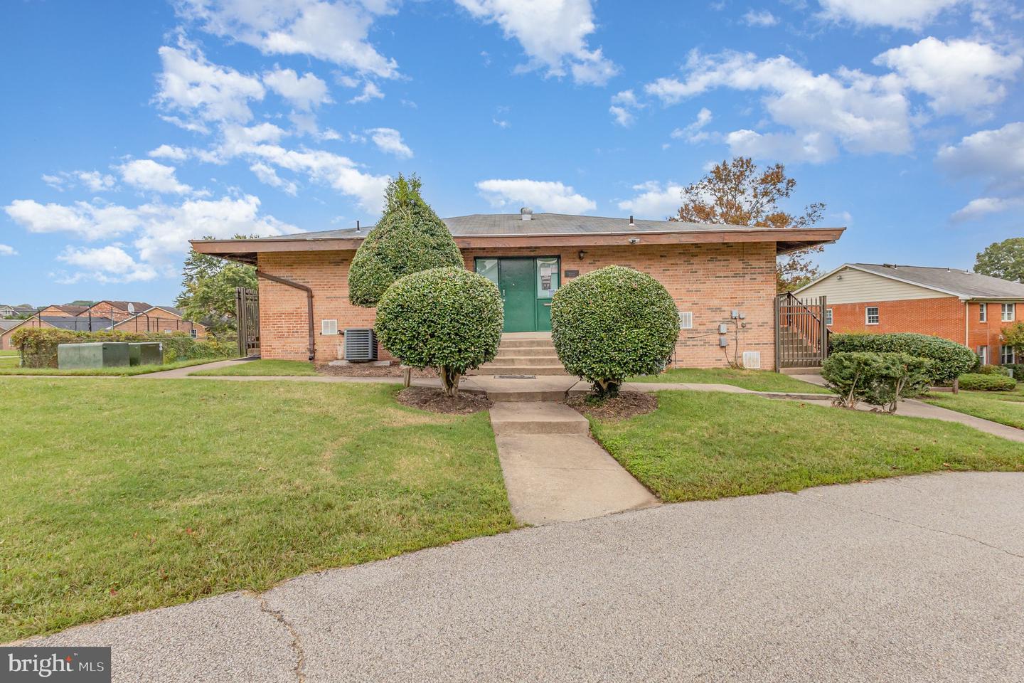 9816 HAGEL CIR, LORTON, Virginia 22079, 3 Bedrooms Bedrooms, ,2 BathroomsBathrooms,Residential,For sale,9816 HAGEL CIR,VAFX2269400 MLS # VAFX2269400