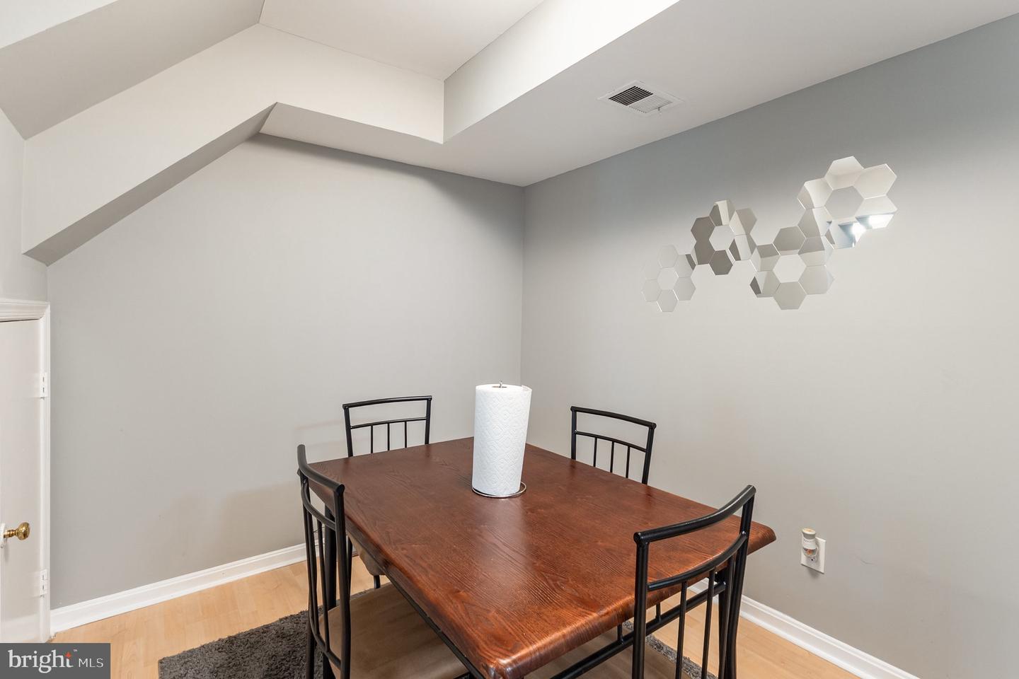 9816 HAGEL CIR, LORTON, Virginia 22079, 3 Bedrooms Bedrooms, ,2 BathroomsBathrooms,Residential,For sale,9816 HAGEL CIR,VAFX2269400 MLS # VAFX2269400