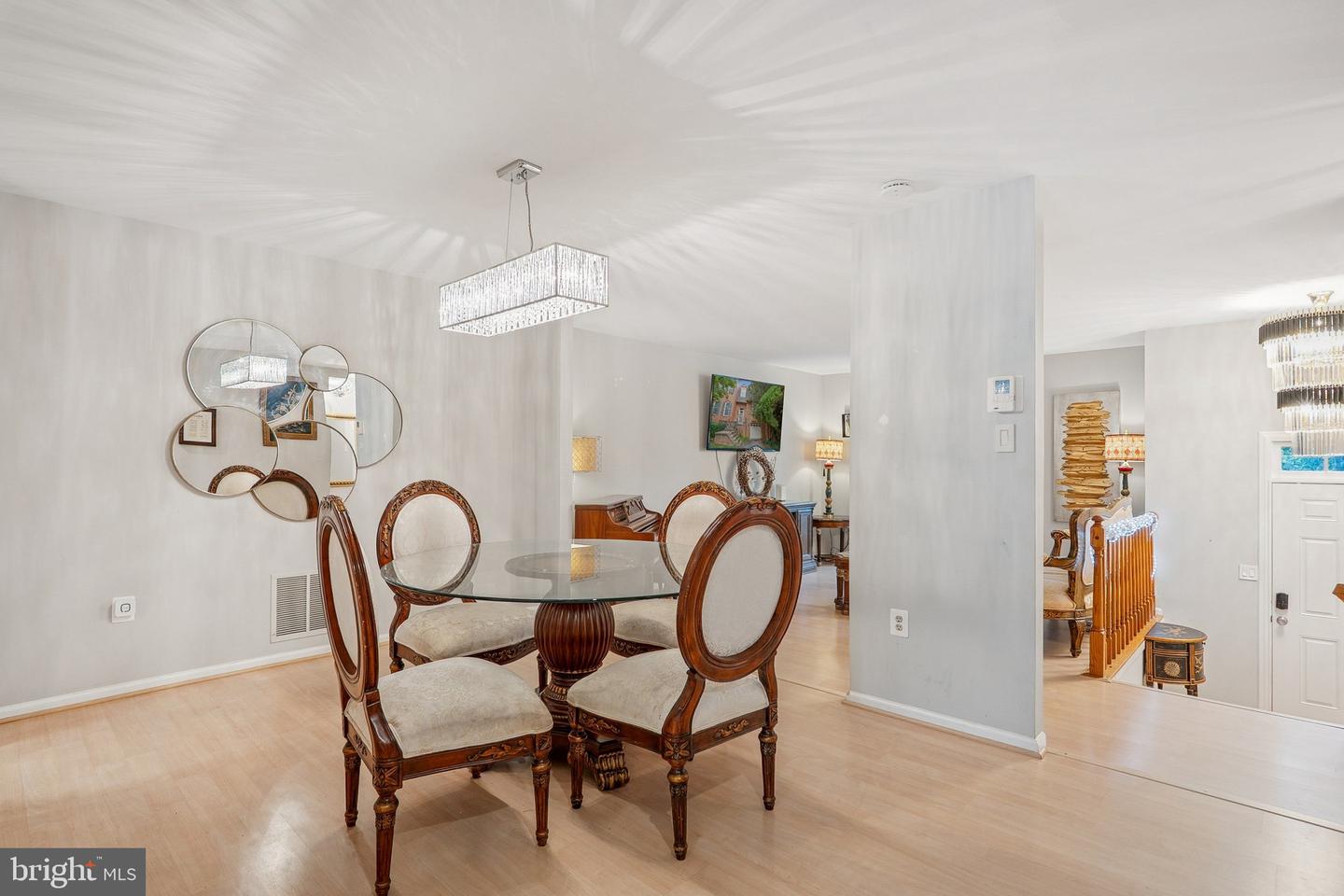 4024 NICHOLAS CT, FAIRFAX, Virginia 22033, 3 Bedrooms Bedrooms, ,3 BathroomsBathrooms,Residential,For sale,4024 NICHOLAS CT,VAFX2269424 MLS # VAFX2269424