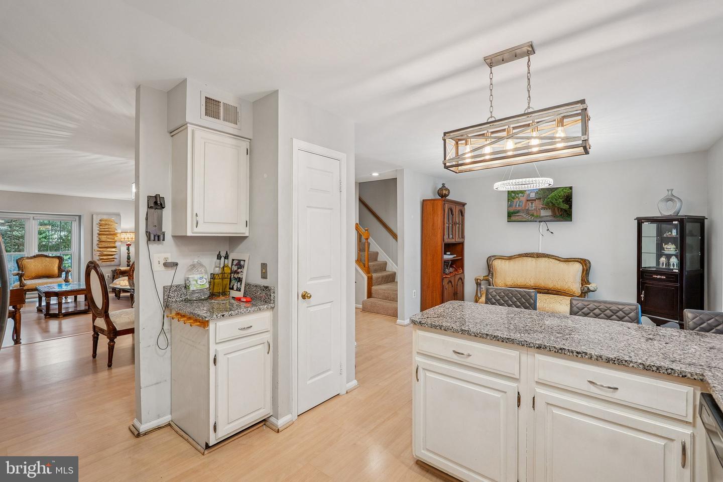 4024 NICHOLAS CT, FAIRFAX, Virginia 22033, 3 Bedrooms Bedrooms, ,3 BathroomsBathrooms,Residential,For sale,4024 NICHOLAS CT,VAFX2269424 MLS # VAFX2269424