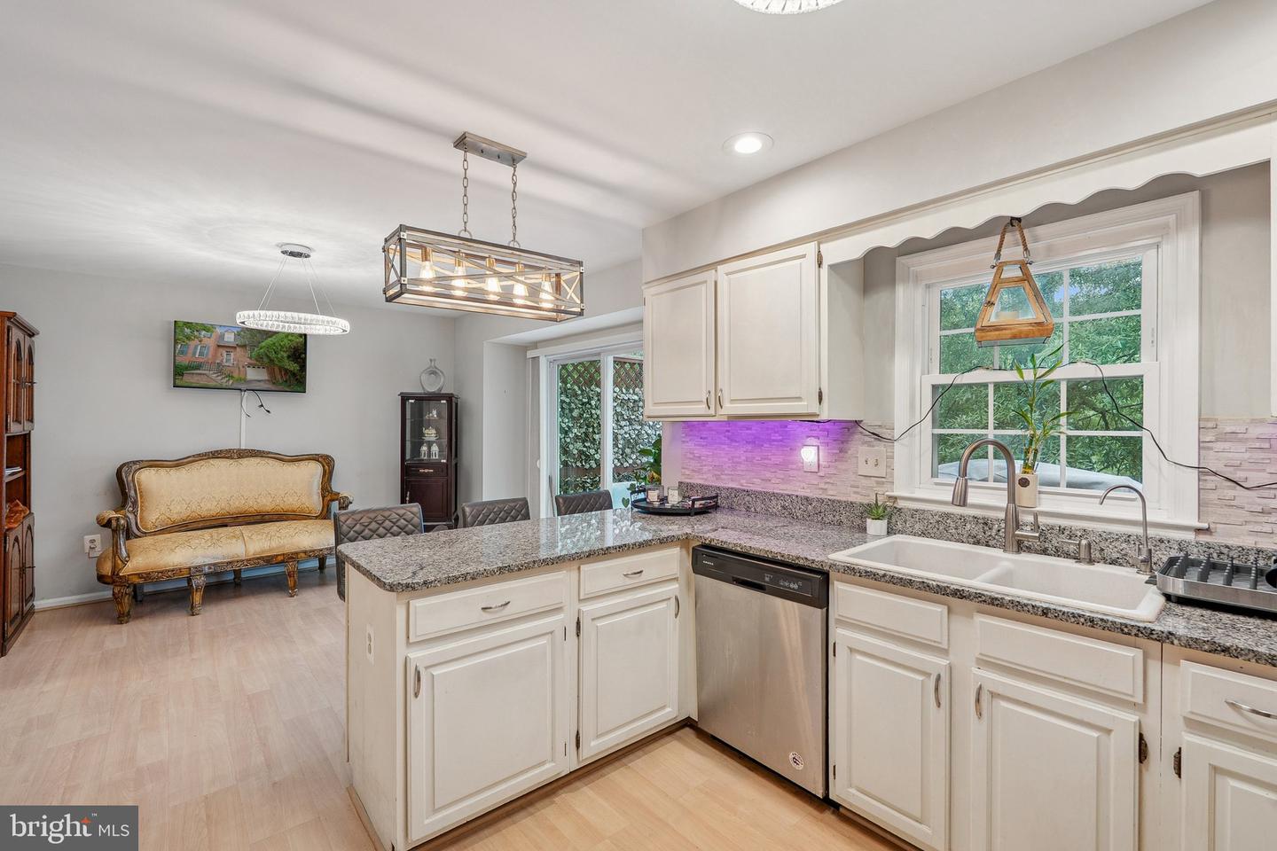 4024 NICHOLAS CT, FAIRFAX, Virginia 22033, 3 Bedrooms Bedrooms, ,3 BathroomsBathrooms,Residential,For sale,4024 NICHOLAS CT,VAFX2269424 MLS # VAFX2269424