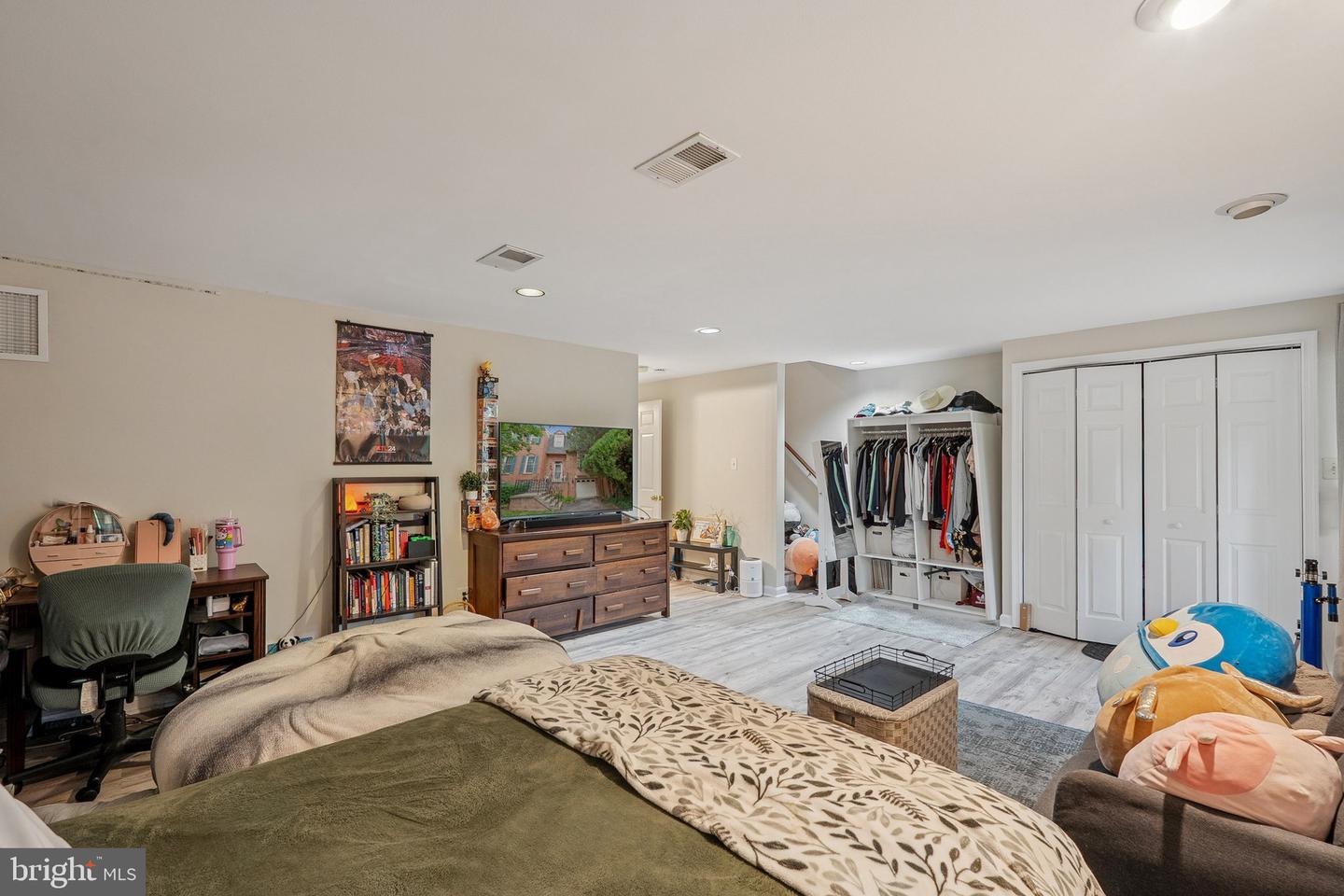 4024 NICHOLAS CT, FAIRFAX, Virginia 22033, 3 Bedrooms Bedrooms, ,3 BathroomsBathrooms,Residential,For sale,4024 NICHOLAS CT,VAFX2269424 MLS # VAFX2269424