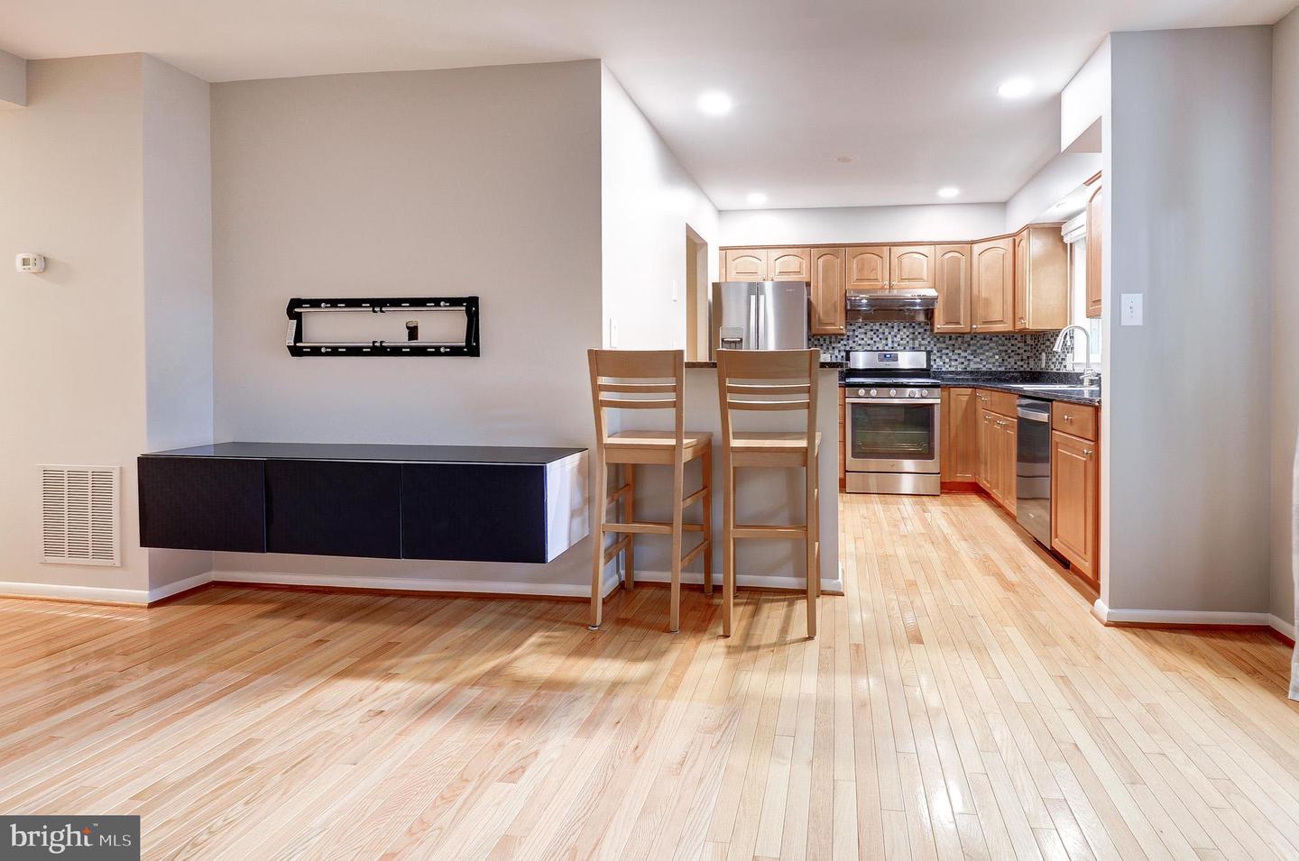 3028 WHITE BIRCH CT, FAIRFAX, Virginia 22031, 4 Bedrooms Bedrooms, ,3 BathroomsBathrooms,Residential,For sale,3028 WHITE BIRCH CT,VAFX2269466 MLS # VAFX2269466