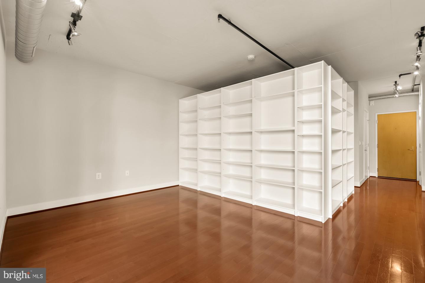 2125 14TH ST NW #321, WASHINGTON, District Of Columbia 20009, ,1 BathroomBathrooms,Residential,For sale,2125 14TH ST NW #321,DCDC2224292 MLS # DCDC2224292