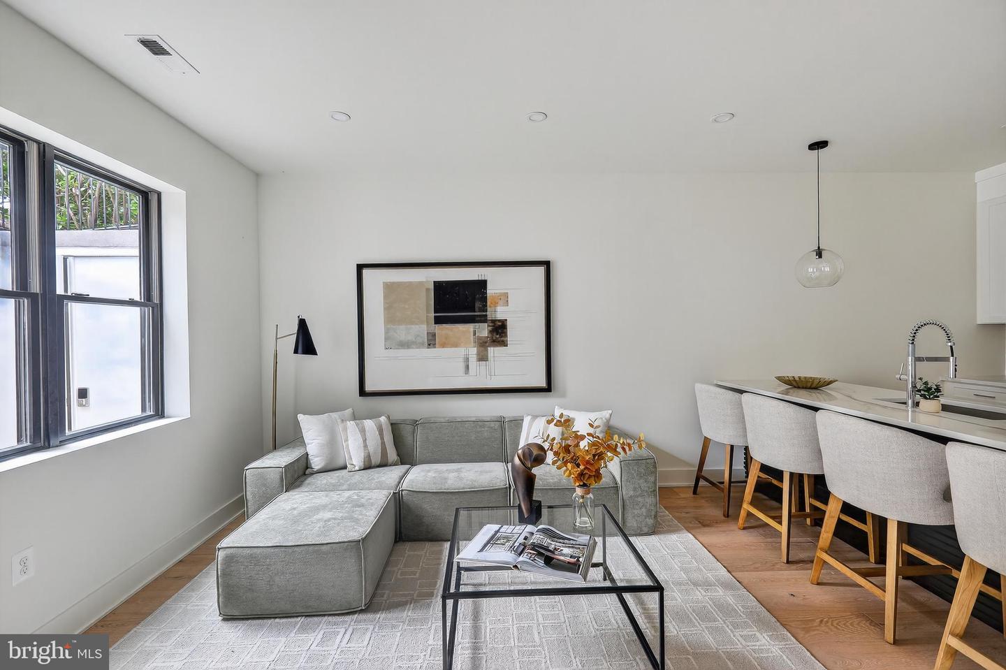 828 21ST ST NE #1, WASHINGTON, District Of Columbia 20002, 1 Bedroom Bedrooms, ,1 BathroomBathrooms,Residential,For sale,828 21ST ST NE #1,DCDC2224396 MLS # DCDC2224396