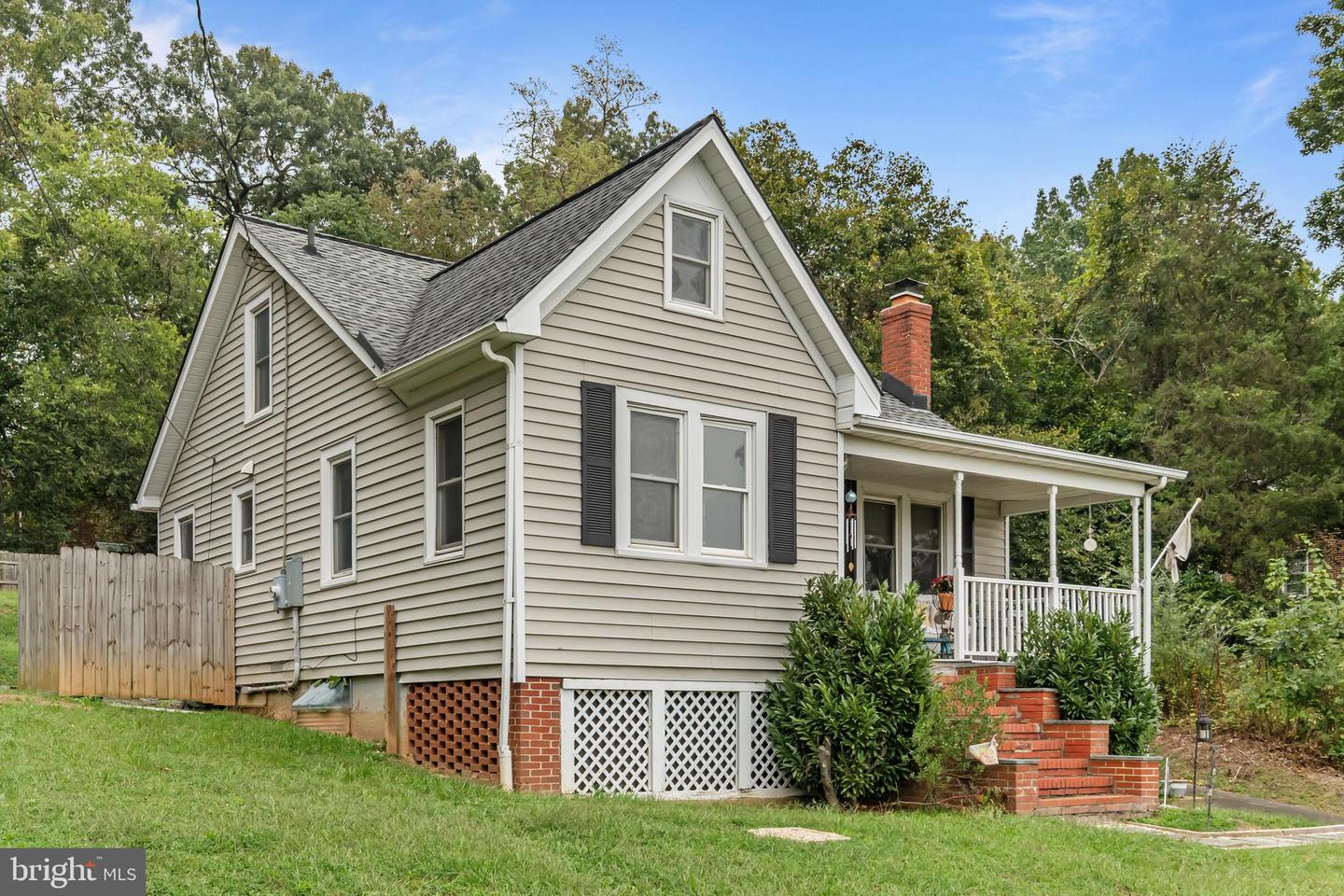 239 BUTLER RD, FREDERICKSBURG, Virginia 22405, 3 Bedrooms Bedrooms, ,1 BathroomBathrooms,Residential,For sale,239 BUTLER RD,VAST2042970 MLS # VAST2042970