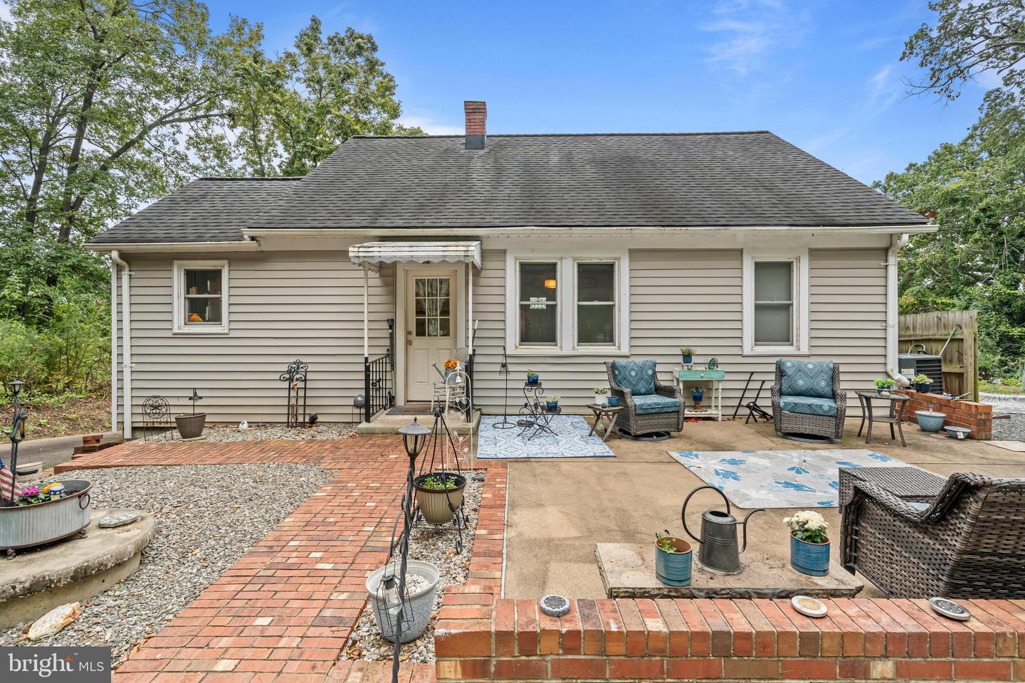 239 BUTLER RD, FREDERICKSBURG, Virginia 22405, 3 Bedrooms Bedrooms, ,1 BathroomBathrooms,Residential,For sale,239 BUTLER RD,VAST2042970 MLS # VAST2042970