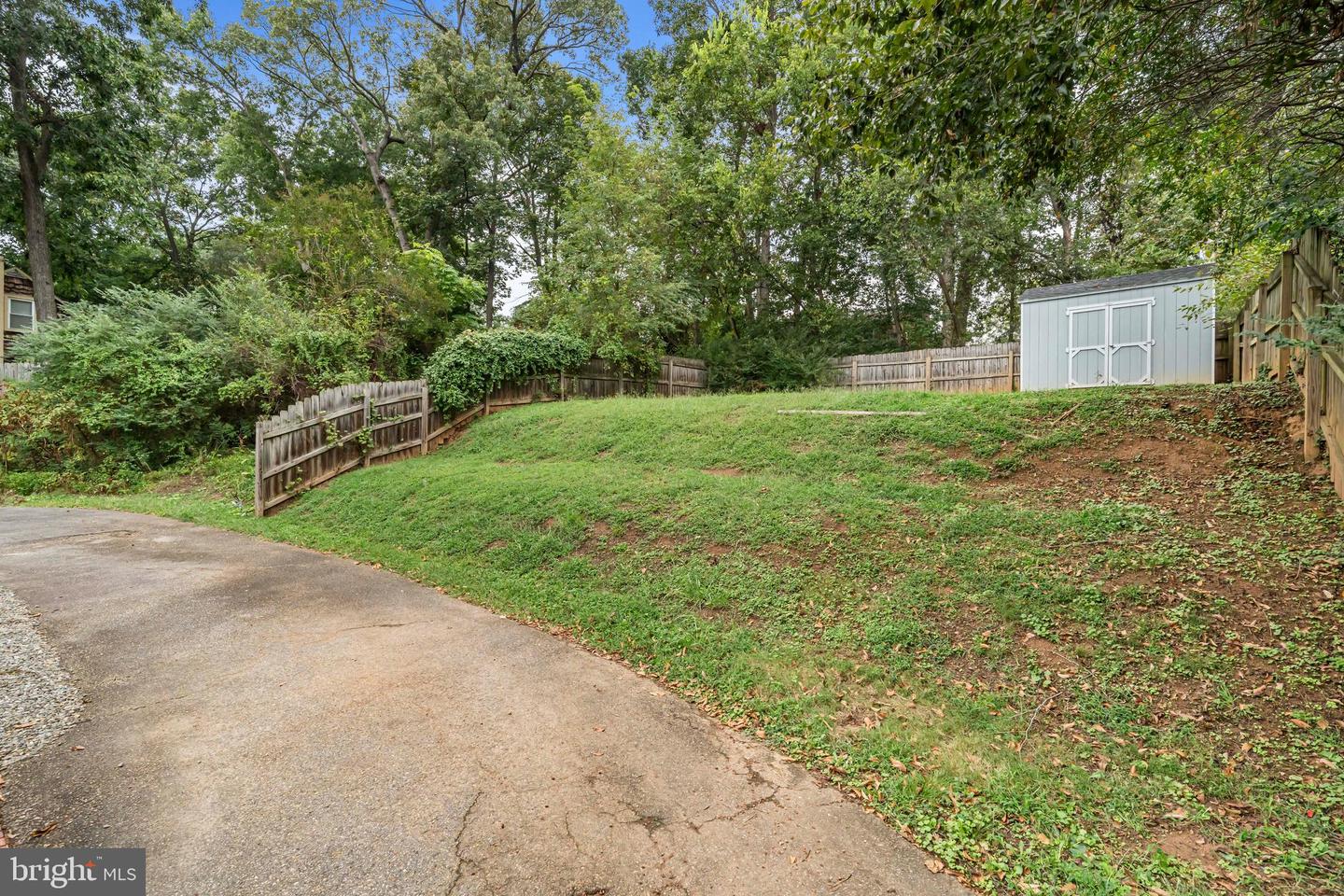 239 BUTLER RD, FREDERICKSBURG, Virginia 22405, 3 Bedrooms Bedrooms, ,1 BathroomBathrooms,Residential,For sale,239 BUTLER RD,VAST2042970 MLS # VAST2042970