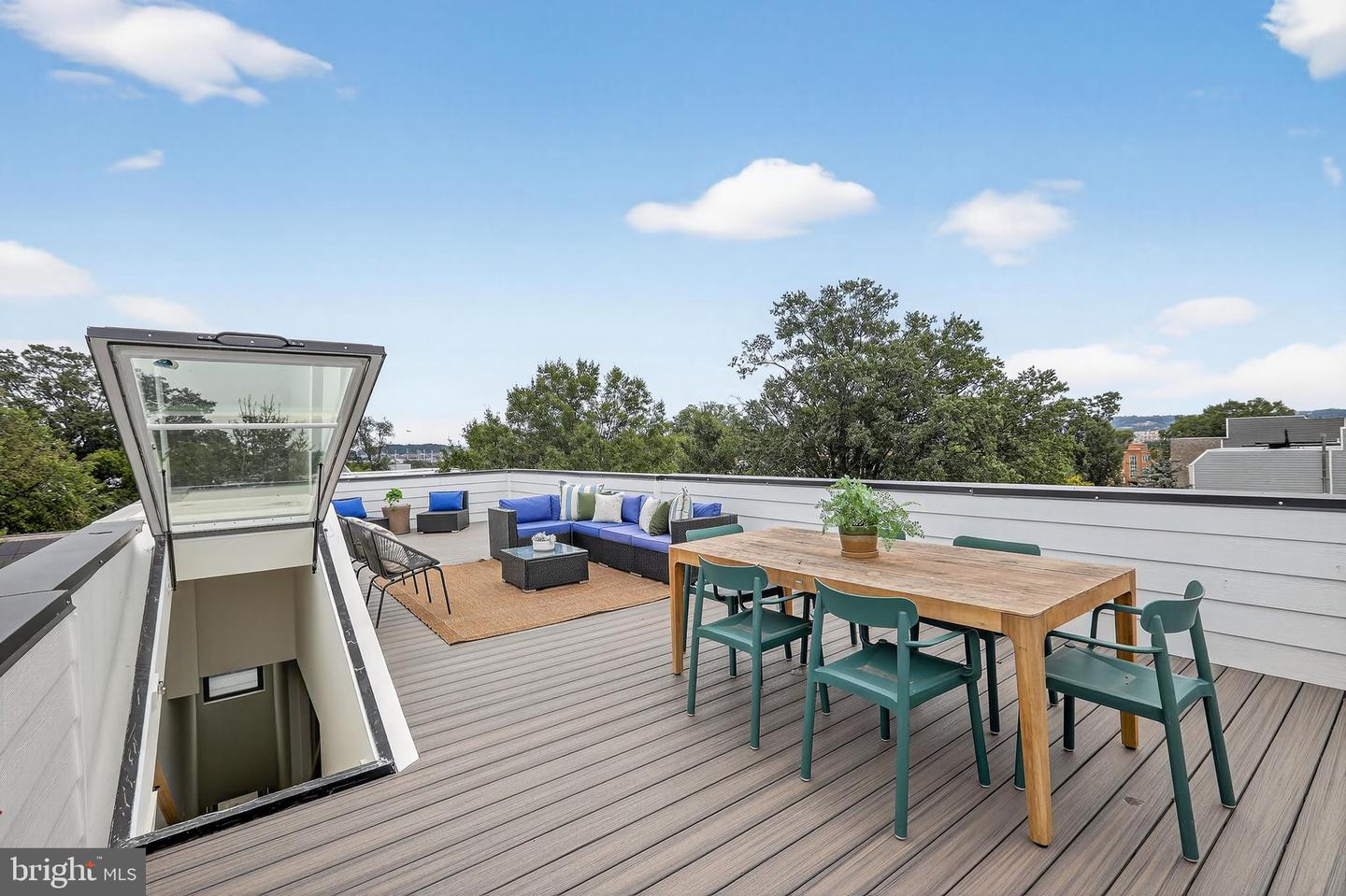 828 21ST ST NE #3, WASHINGTON, District Of Columbia 20002, 2 Bedrooms Bedrooms, ,2 BathroomsBathrooms,Residential,For sale,828 21ST ST NE #3,DCDC2224406 MLS # DCDC2224406