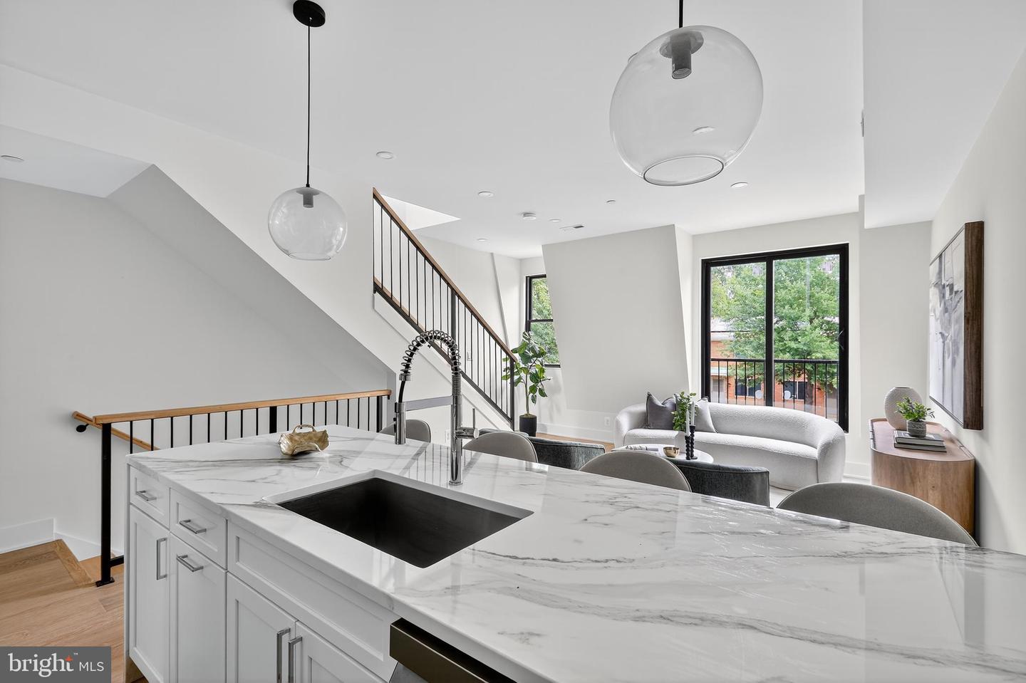 828 21ST ST NE #3, WASHINGTON, District Of Columbia 20002, 2 Bedrooms Bedrooms, ,2 BathroomsBathrooms,Residential,For sale,828 21ST ST NE #3,DCDC2224406 MLS # DCDC2224406