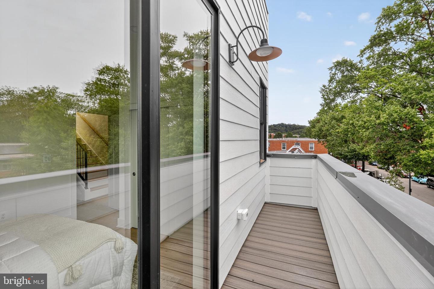 828 21ST ST NE #3, WASHINGTON, District Of Columbia 20002, 2 Bedrooms Bedrooms, ,2 BathroomsBathrooms,Residential,For sale,828 21ST ST NE #3,DCDC2224406 MLS # DCDC2224406